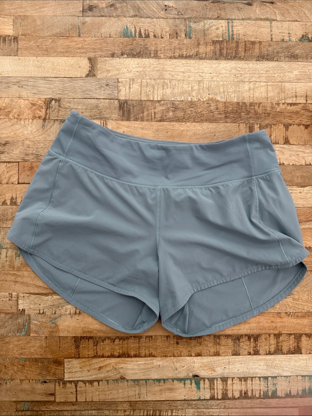 Lululemon Speed Up shorts
